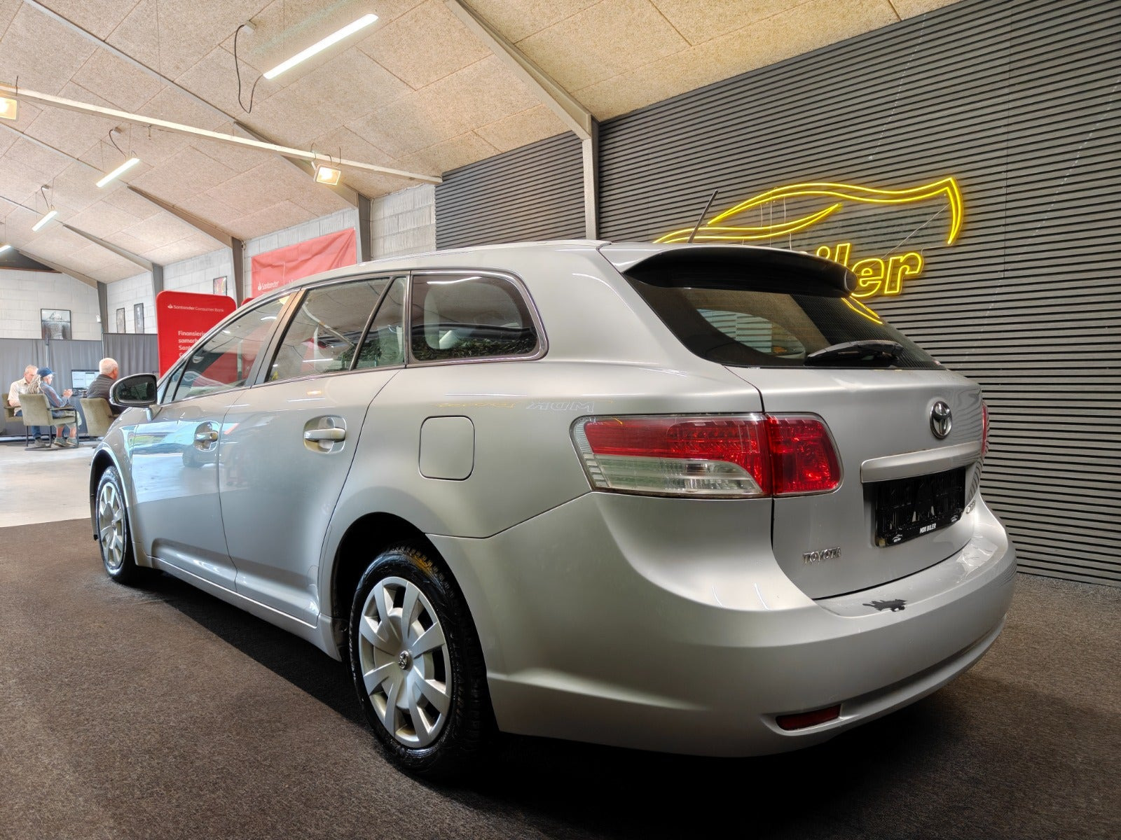 undefined Toyota Avensis fra 2011