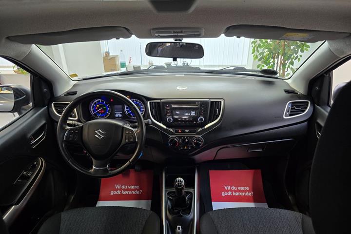 Grå Suzuki Baleno fra 2016