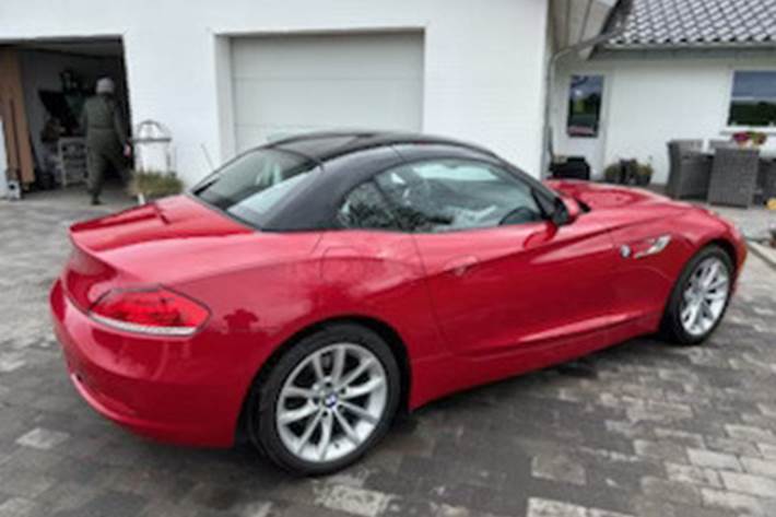 Rød BMW Z4 fra 2013