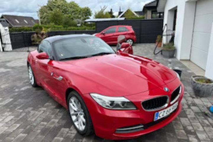 Rød BMW Z4 fra 2013