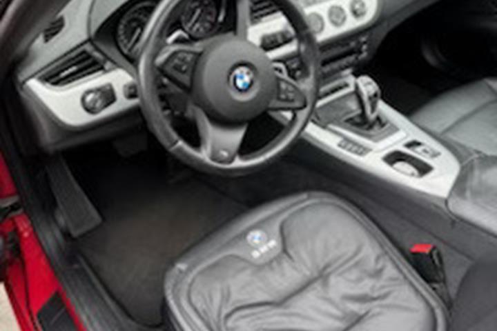 Rød BMW Z4 fra 2013