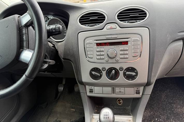 Sølv Ford Focus fra 2009