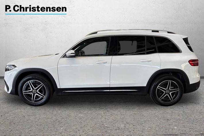 Hvid Mercedes EQB250+ fra 2025
