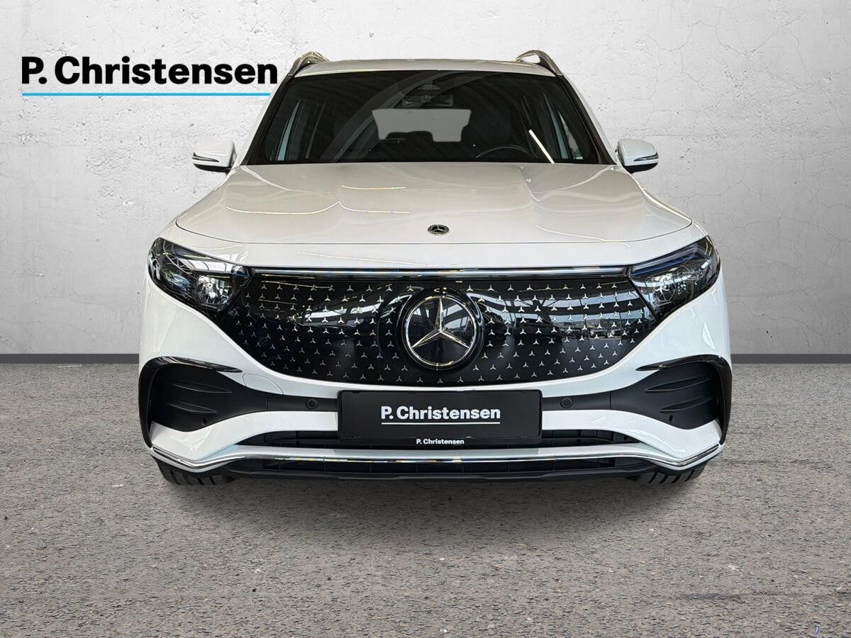 Hvid Mercedes EQB250+ fra 2025