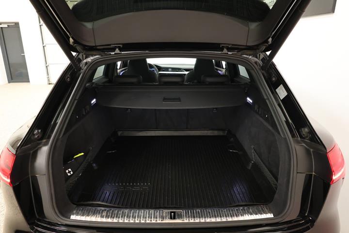 Sort Audi Q8 e-tron fra 2023