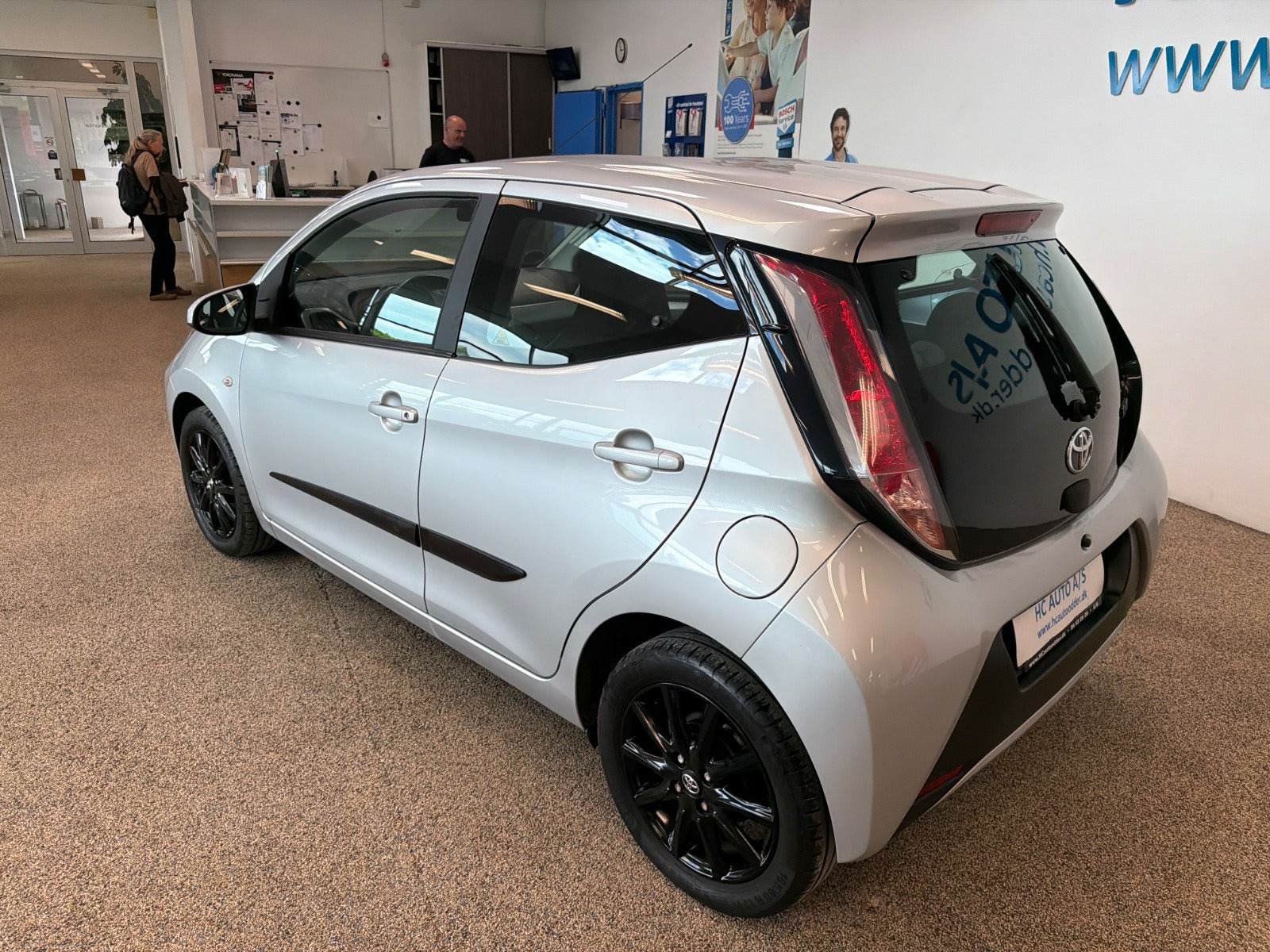 Sølv Toyota Aygo fra 2015