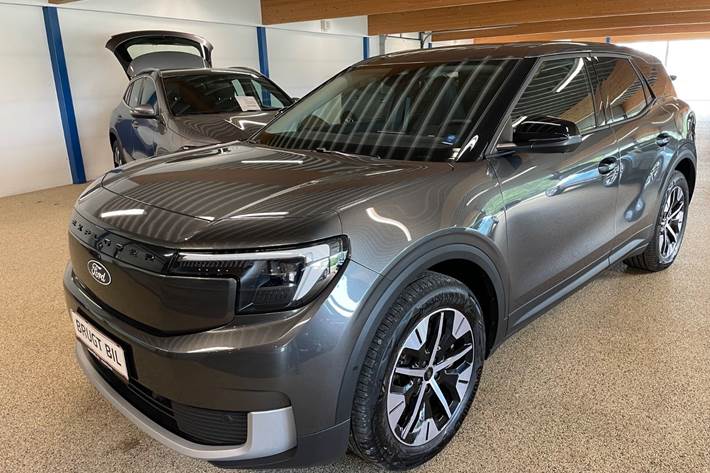 Grå Ford Explorer fra 2025