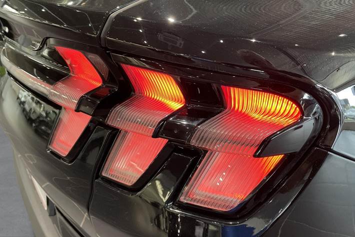 Sort Ford Mustang Mach-E fra 2022