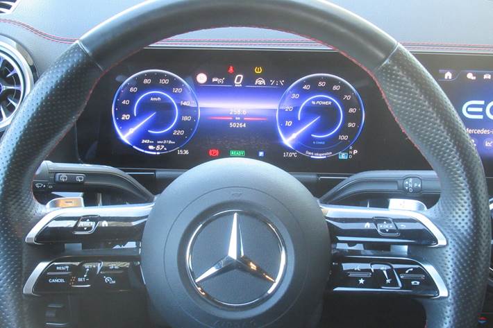 Sort Mercedes EQA 250+ fra 2024