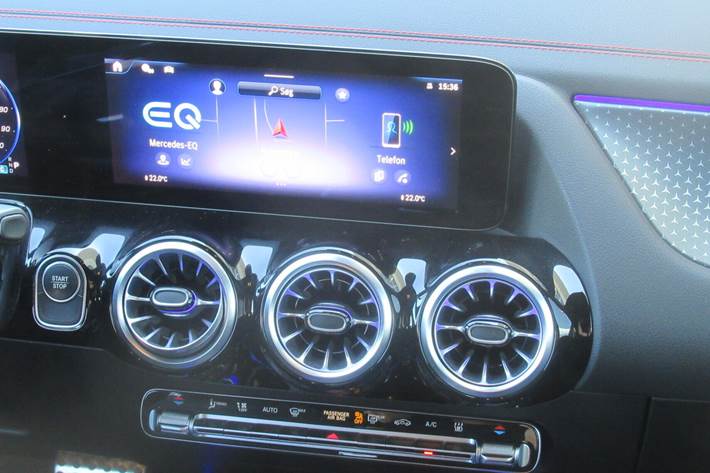 Sort Mercedes EQA 250+ fra 2024