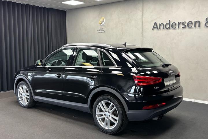 Sort Audi Q3 fra 2012