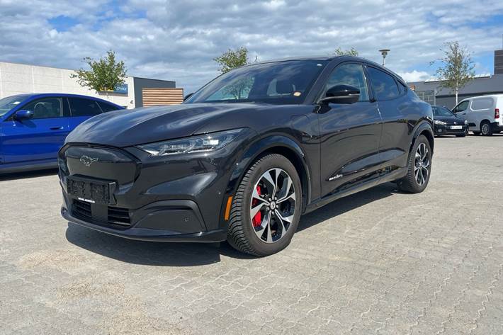 Grå Ford Mustang Mach-E fra 2022