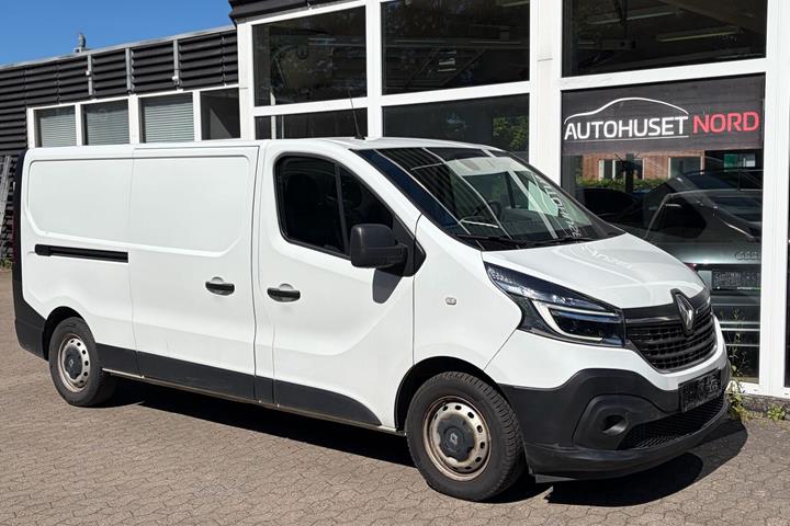 Hvid Renault Trafic fra 2020