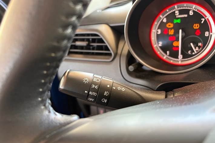 Blå Suzuki Swift fra 2018