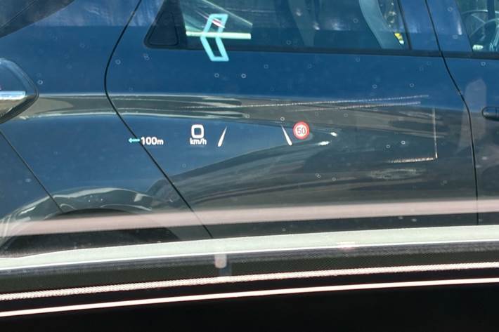 Hvid Audi Q4 fra 2024
