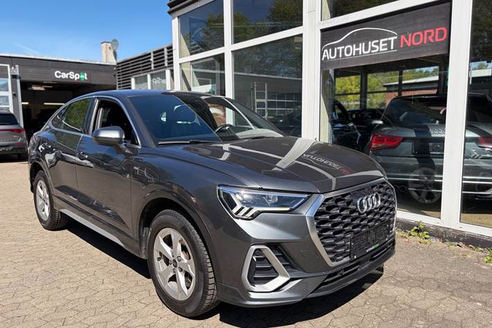 Grå Audi Q3 fra 2021