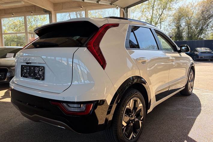 Hvid Kia Niro EV fra 2022
