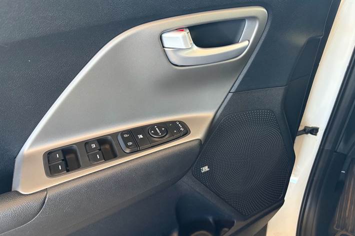 Hvid Kia Niro fra 2021