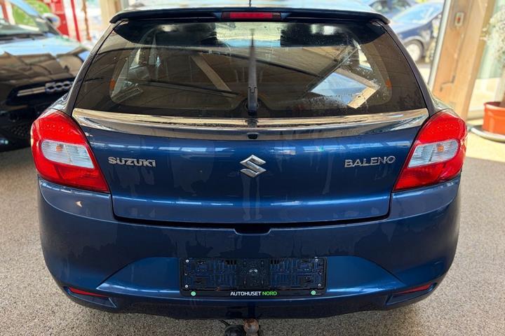 Blå Suzuki Baleno fra 2020