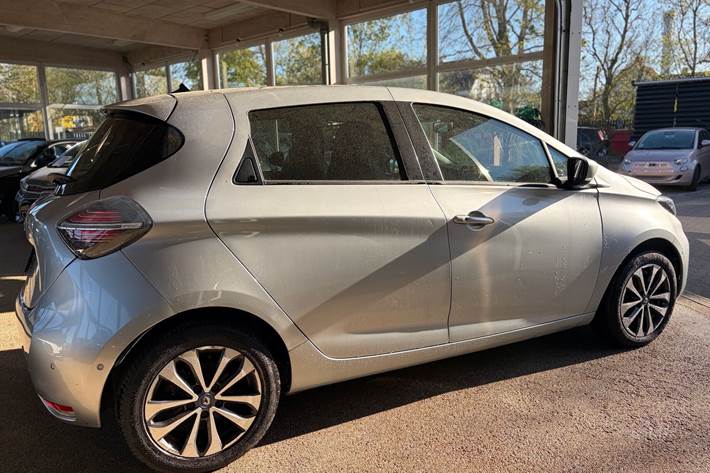 Sølv Renault Zoe fra 2020