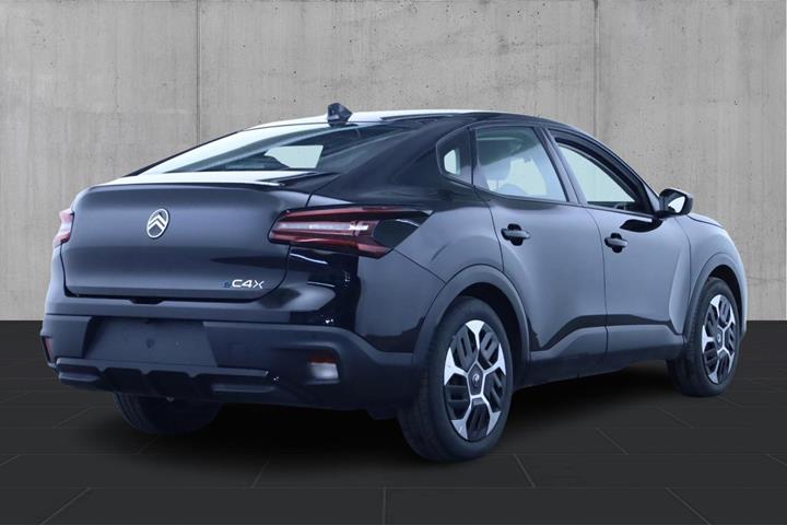 Sort Citroën ë-C4 X fra 2025