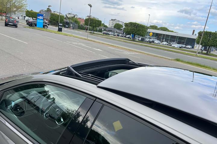 Grå VW Polo fra 2019