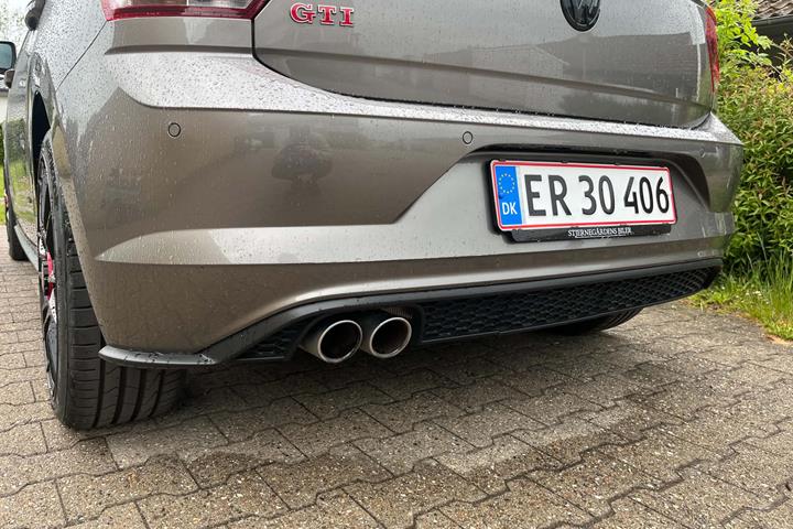 Grå VW Polo fra 2019