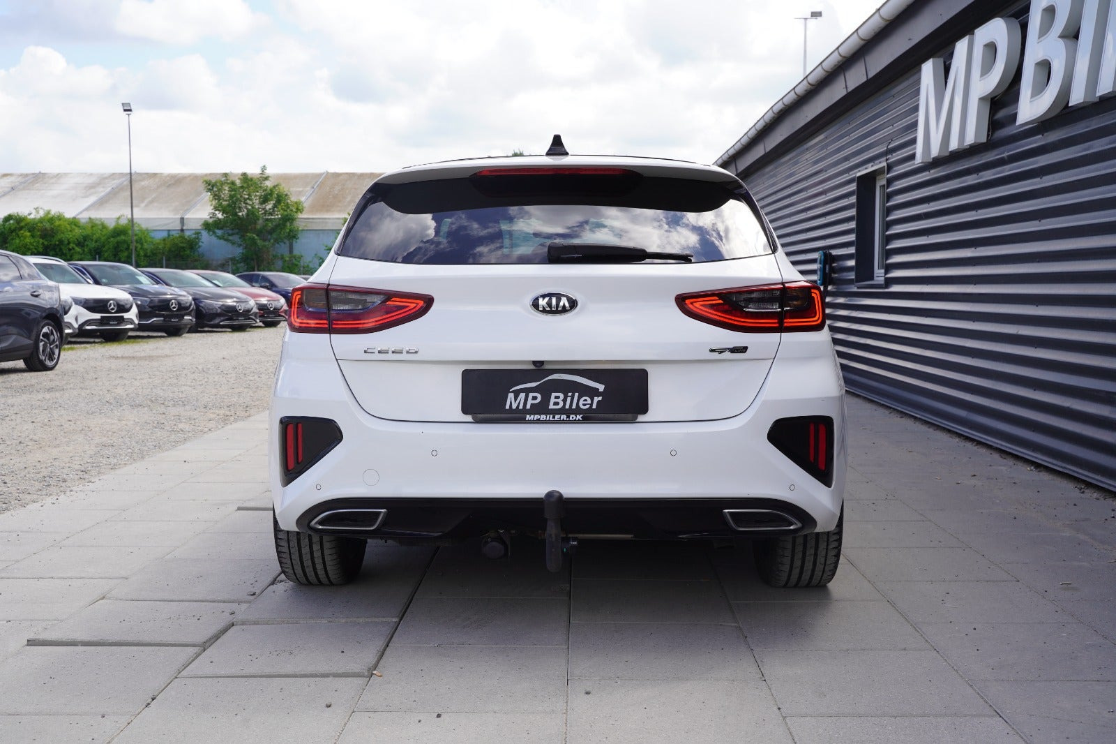 Hvid Kia Ceed fra 2019