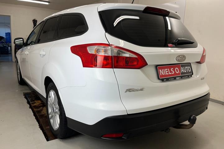 Hvid Ford Focus fra 2013
