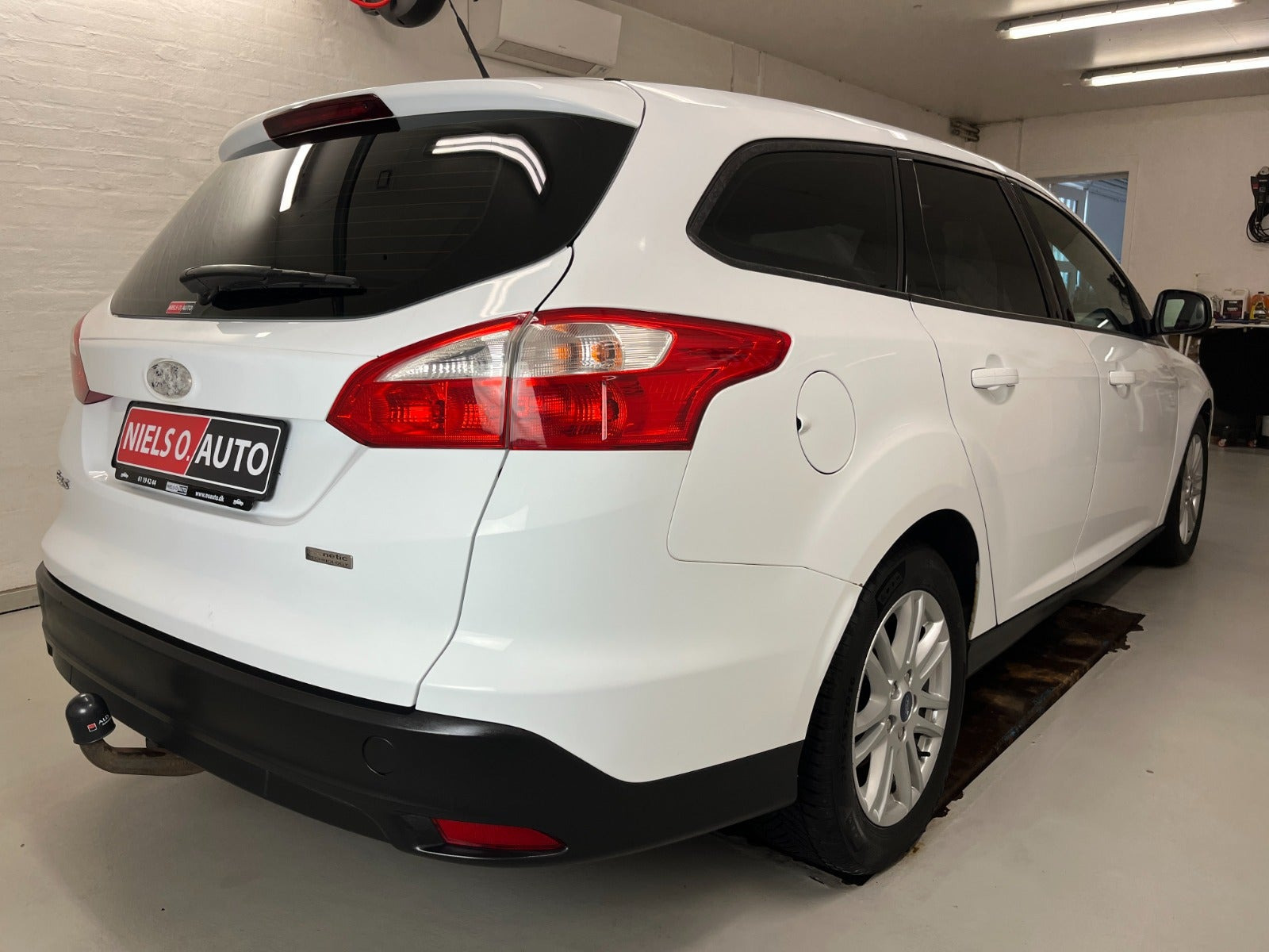 Hvid Ford Focus fra 2013
