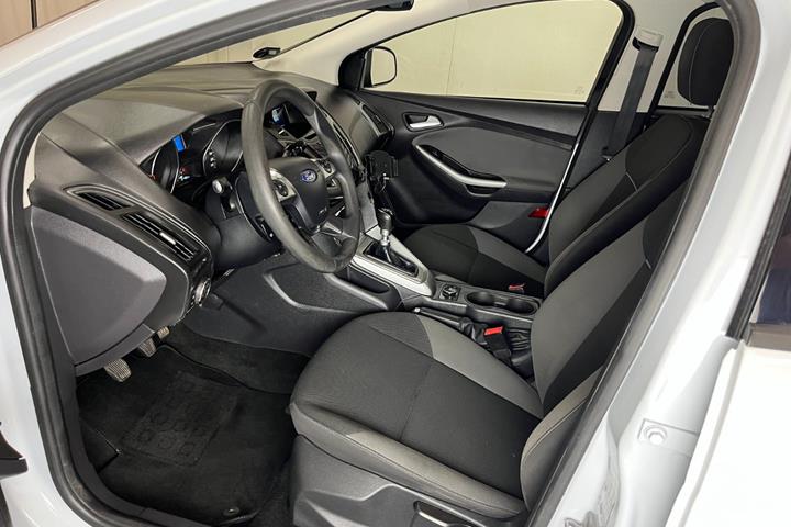Hvid Ford Focus fra 2013