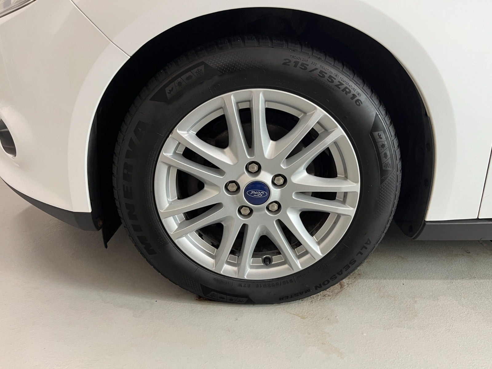Hvid Ford Focus fra 2013