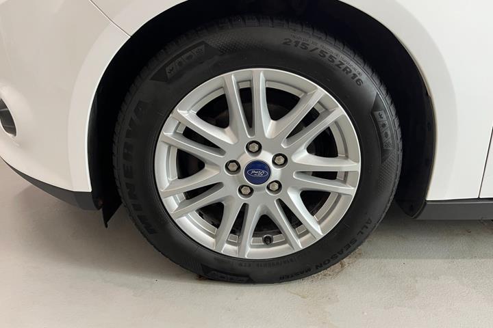 Hvid Ford Focus fra 2013