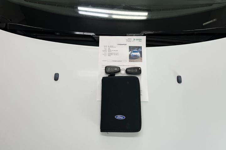 Hvid Ford Focus fra 2013