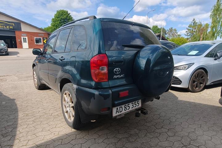 undefined Toyota RAV4 fra 2003
