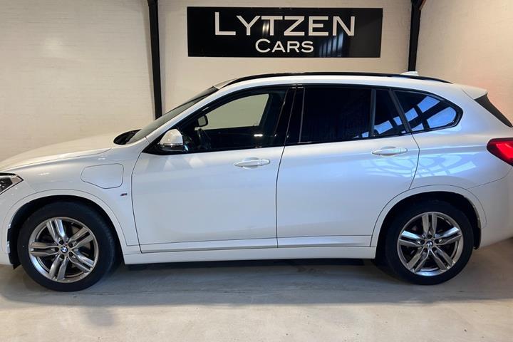 Hvid BMW X1 fra 2021