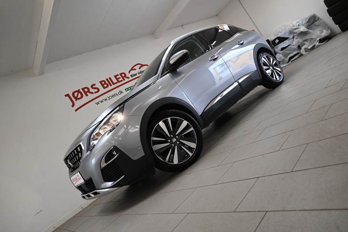 Grå Peugeot 3008 fra 2019