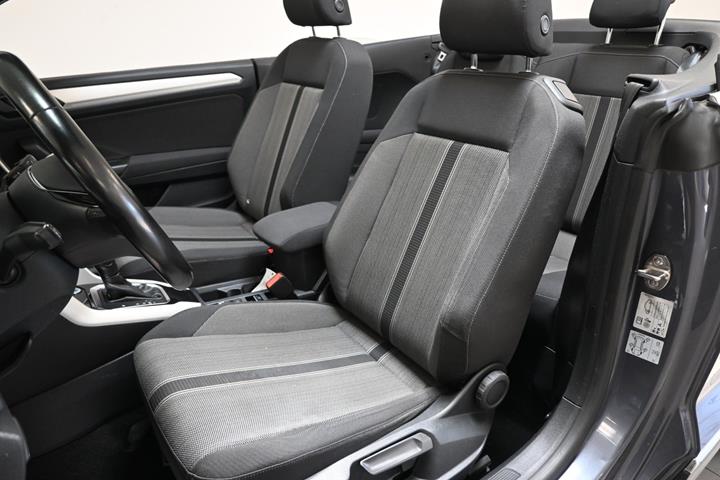 Grå VW T-Roc fra 2021