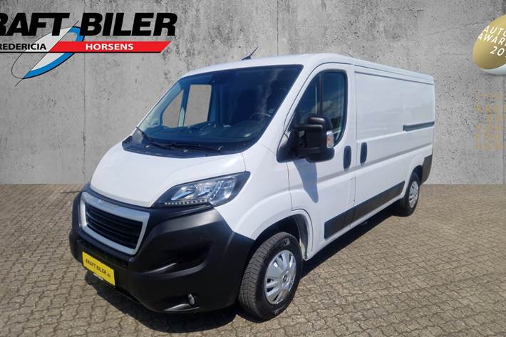 Hvid Peugeot Boxer 333 fra 2022