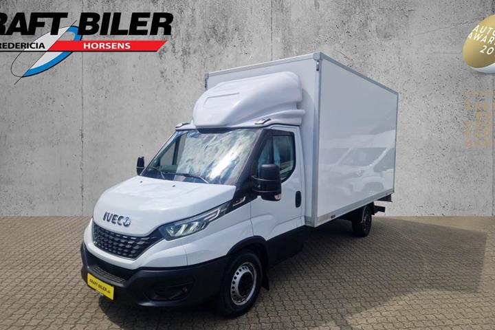 Hvid Iveco Daily fra 2022