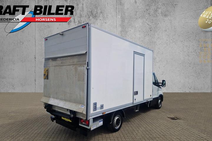 Hvid Iveco Daily fra 2022