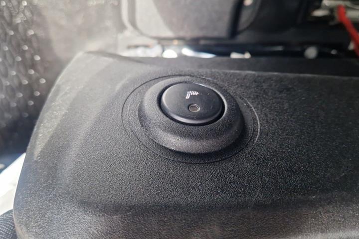 Hvid Iveco Daily fra 2022