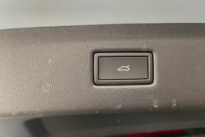 Blå Ford Explorer fra 2025