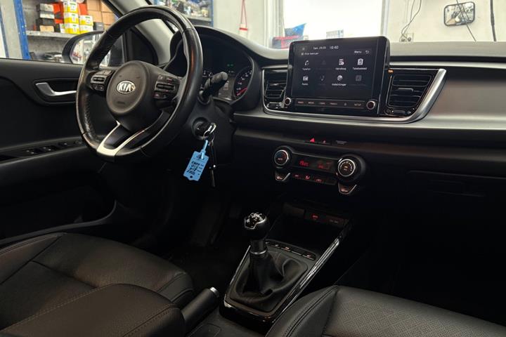 Grøn Kia Rio fra 2021