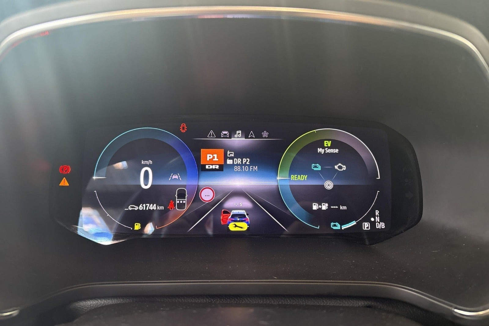 Blå Renault Captur fra 2021