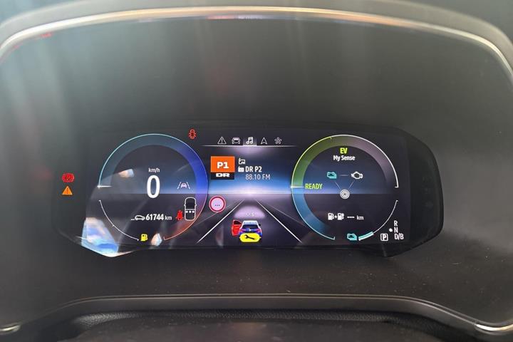 Blå Renault Captur fra 2021