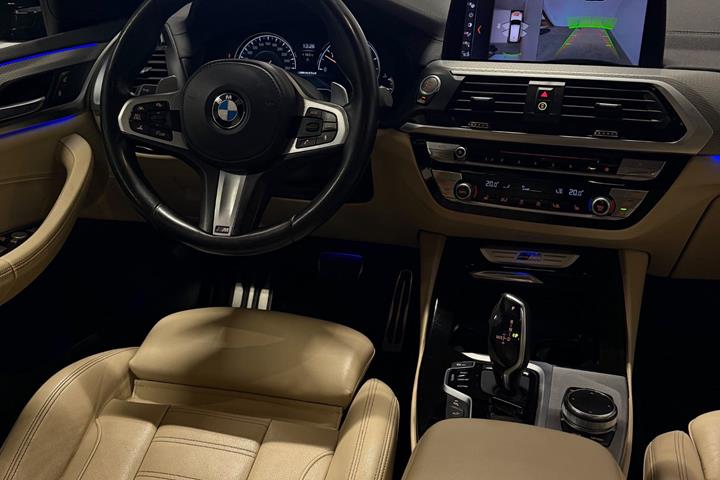 Sort BMW X3 fra 2019