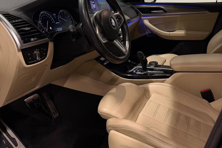 Sort BMW X3 fra 2019