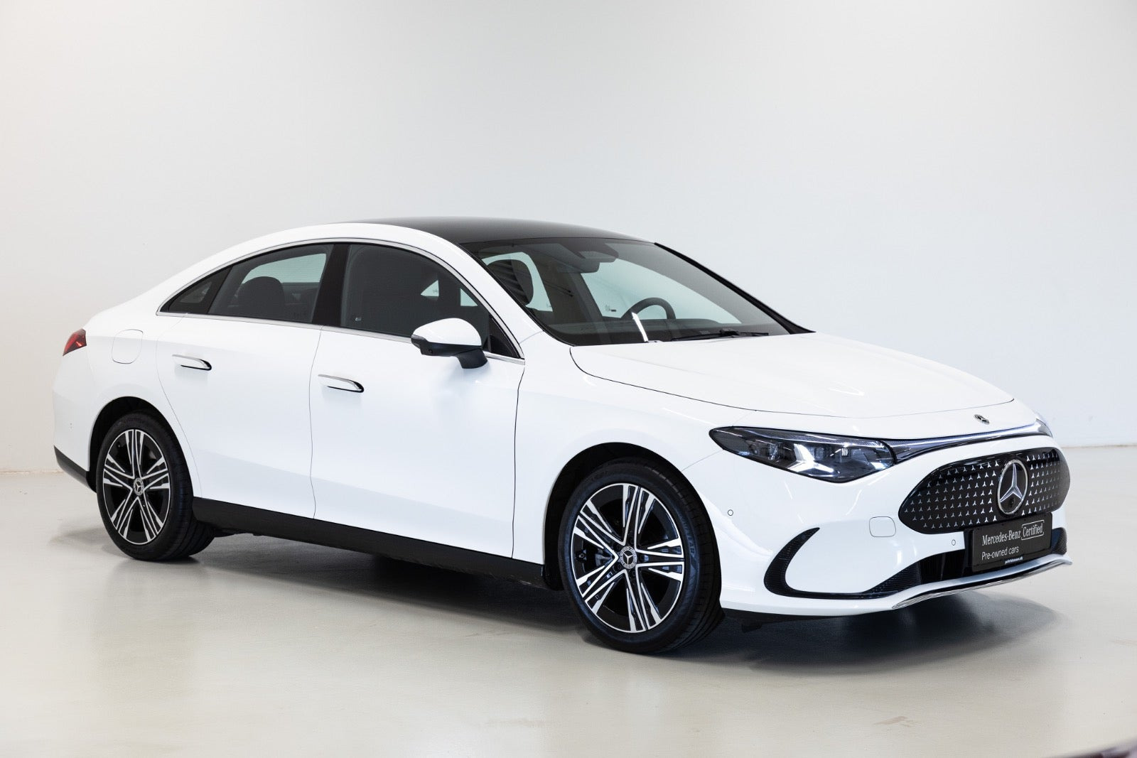 Hvid Mercedes CLA250+ fra 2025