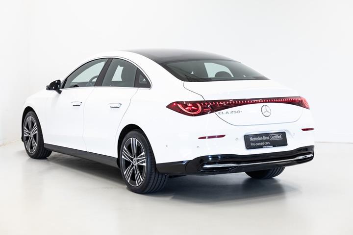 Hvid Mercedes CLA250+ fra 2025